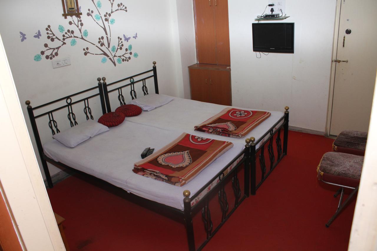 Hotel Bhagwat Palace Latur Ngoại thất bức ảnh